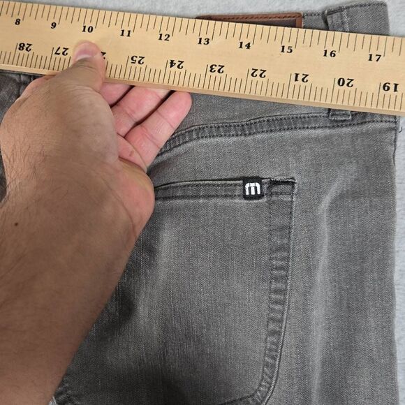 Travis Mathew Jeans 33x32 Gray Featherweight - Picture 8 of 10